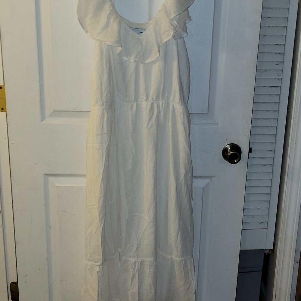 Old Navy White Flutter Sleeve Dress